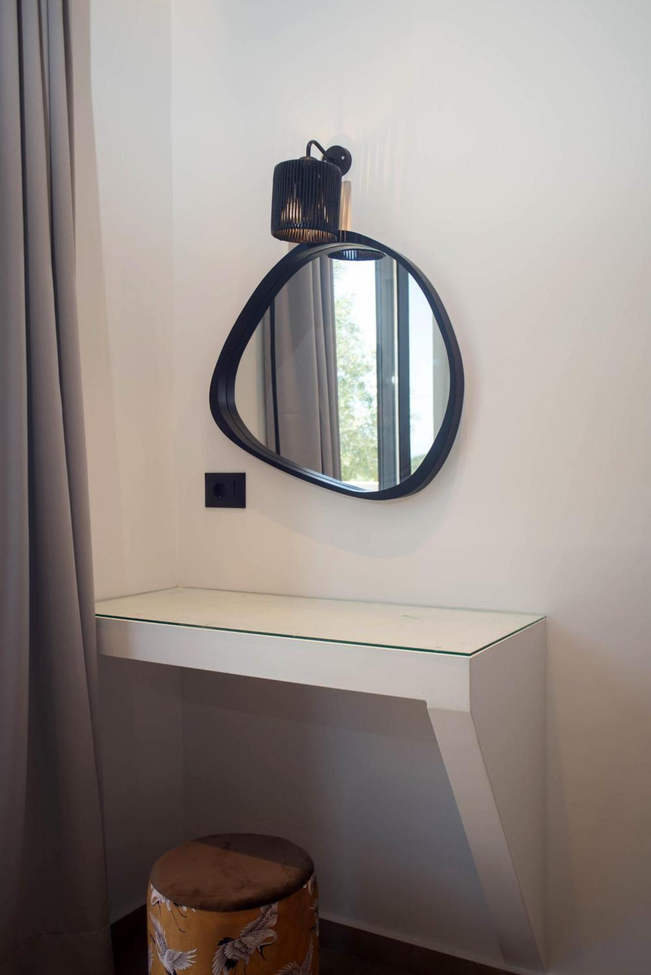 Marea Luxury Suites - Tramontana Koríthion Exteriér fotografie